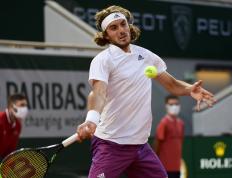 乐鱼体育网站入口-关于澳大利亚网球队完胜德国网球队，西西帕斯完成帽子戏法的信息