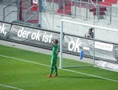 乐鱼-马德里竞技轻取塞维利亚，德容完成帽子戏法，展现超凡实力