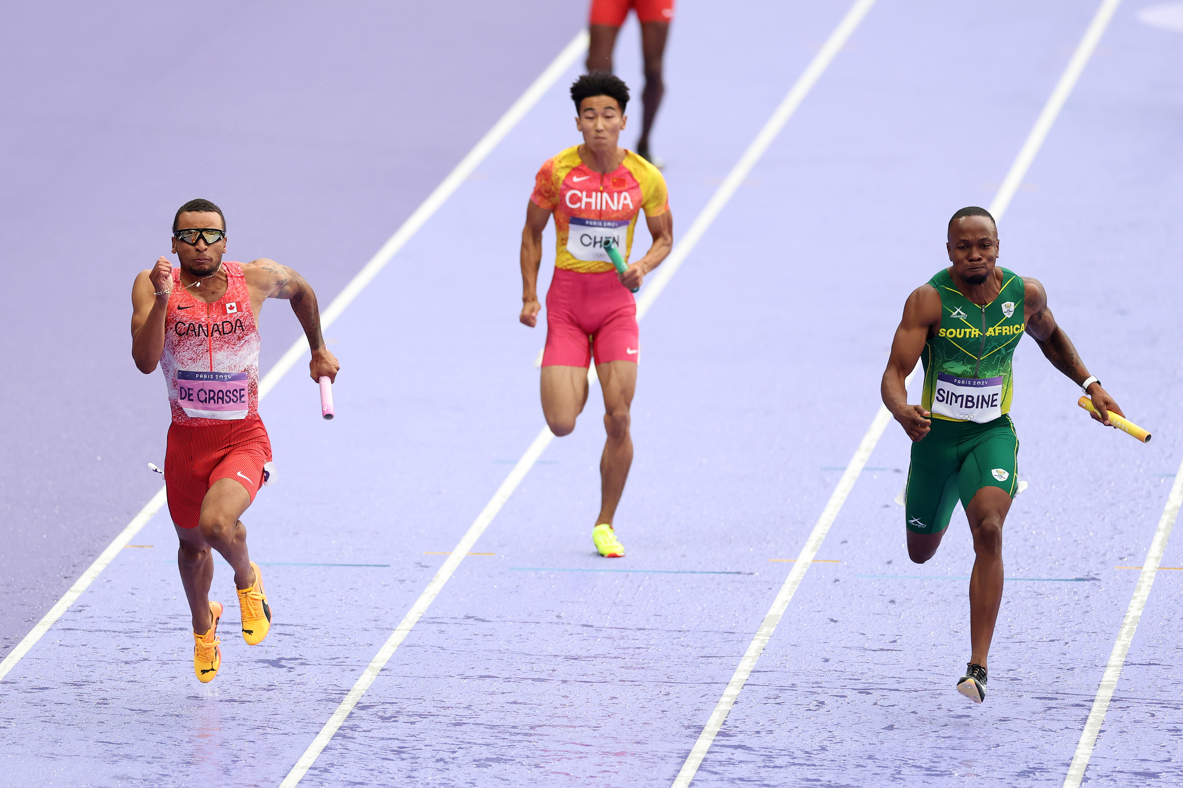 乐鱼体育网站入口-加拿大田径选手男子110米跨栏夺金