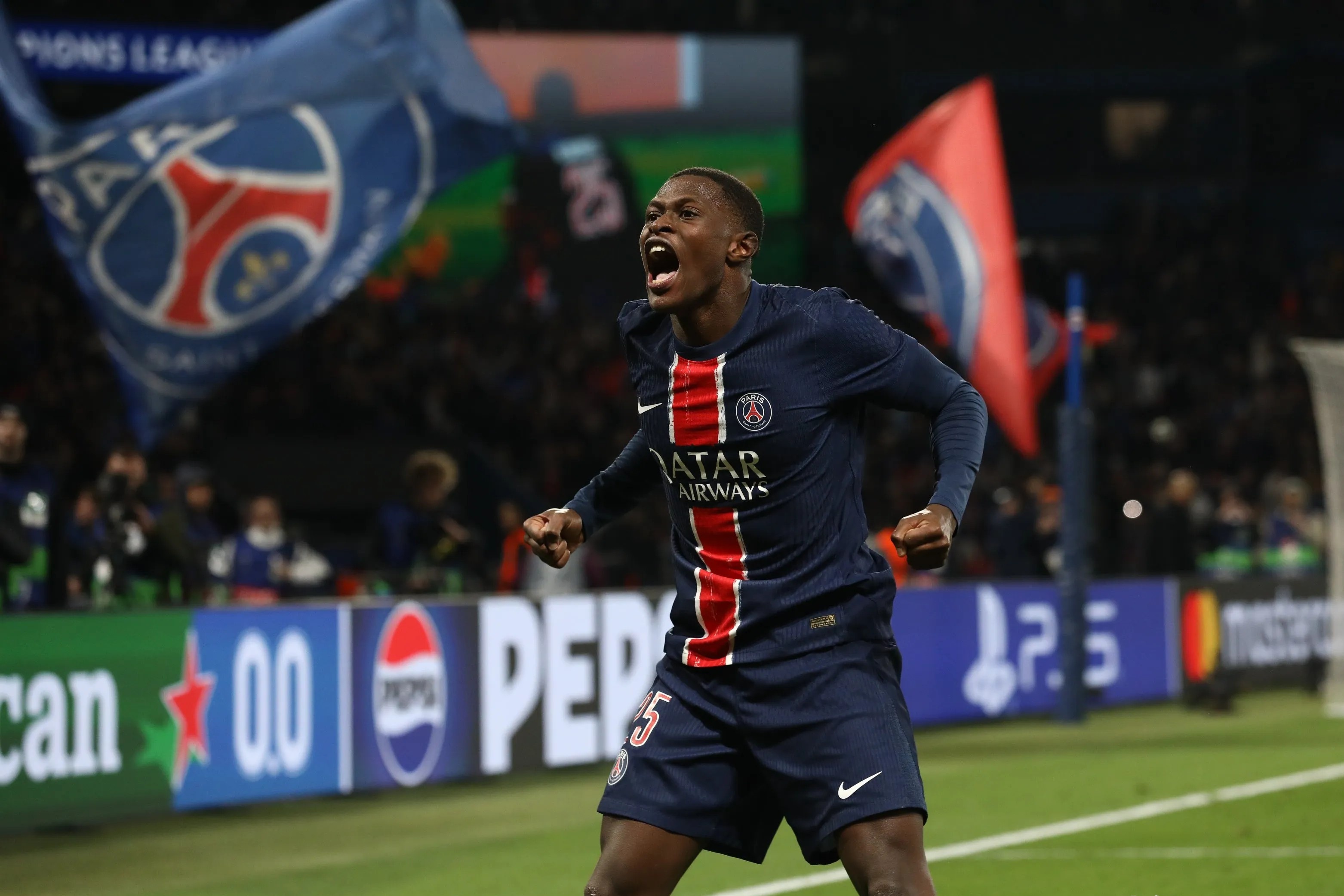 乐鱼官网-阿森纳主场憾负热刺，欧战线受阻