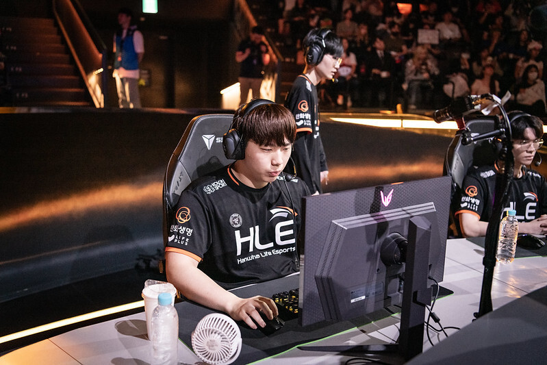 乐鱼-HLE完胜DK,Clozer打破历史纪录的简单介绍