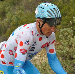 乐鱼体育网站入口-法国网球队横扫美国网球队，费德勒绝境逆转——精彩纷呈的网球盛宴